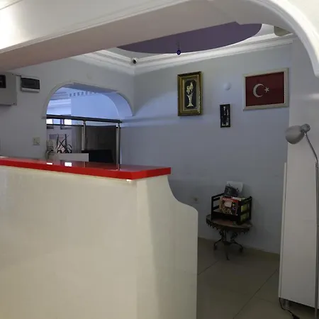 Demir Restaurant Hotel *