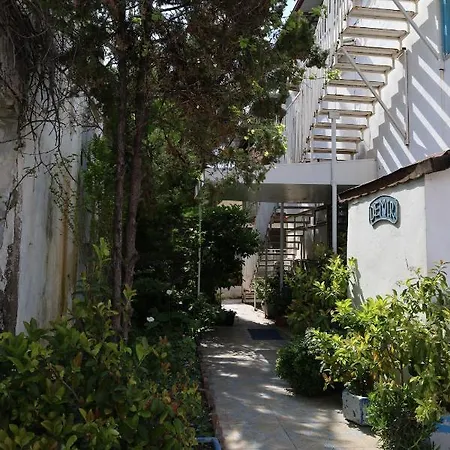 Demir Restaurant *