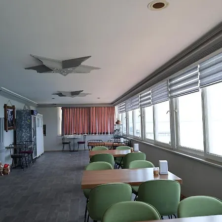 Demir Restaurant Hotel Akcay (Edremit)
