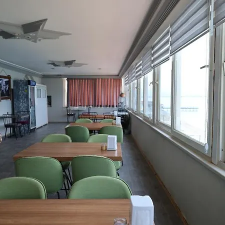 Demir Restaurant *